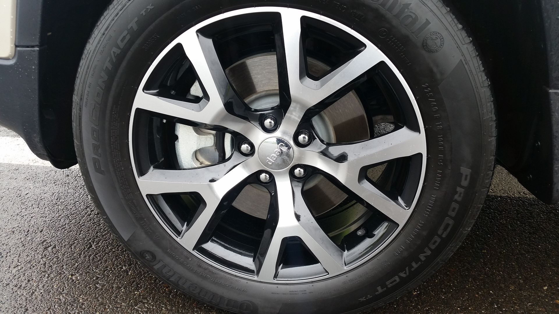 2015 Limited now has 18" Trailhawk Wheels! 18" Really ...