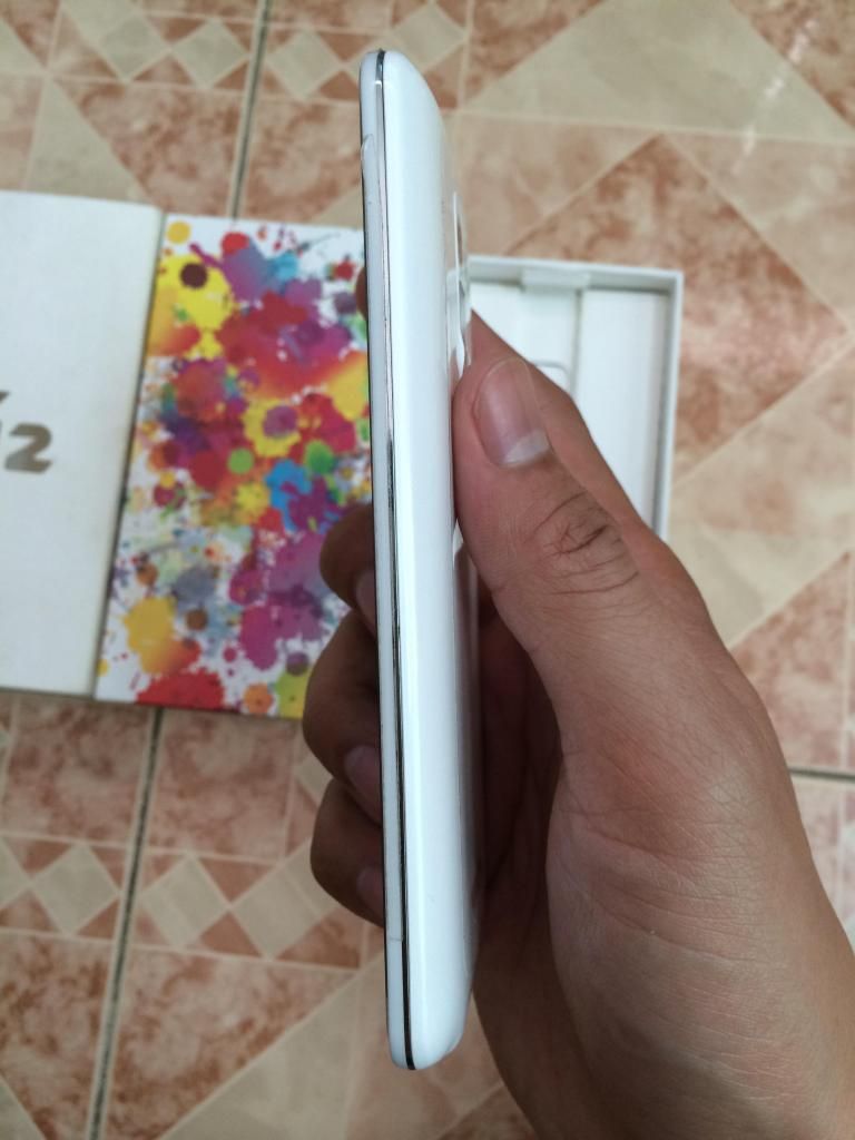 Samsung Note3 - Samsung Mega - LG G2 - Nokia Lumina 1020 - Nokia Icon 929 - 5