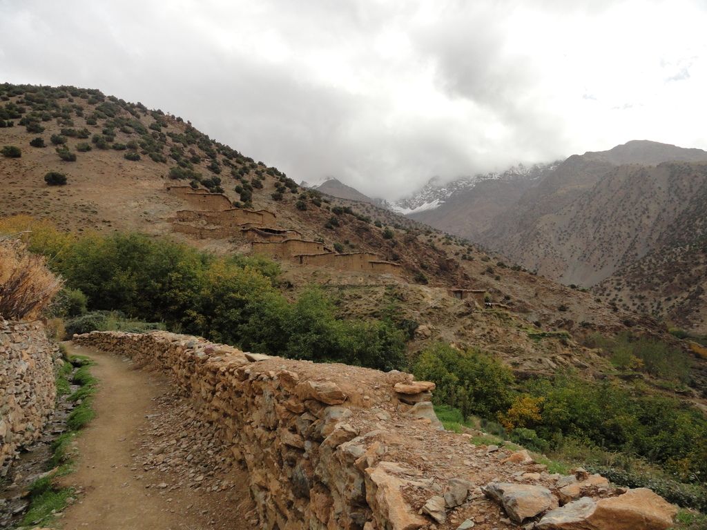 Grand Tour du Toubkal - Blogs de Marruecos - Dia 2: Tizgui – Refugio Tamsoult (12)