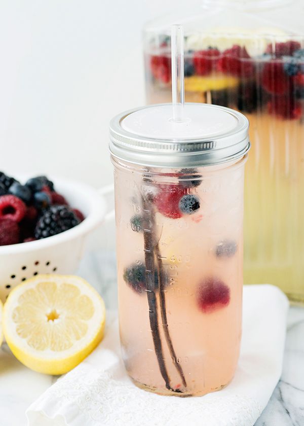 20 Tasty Twists on Lemonade {Dolen Diaries}