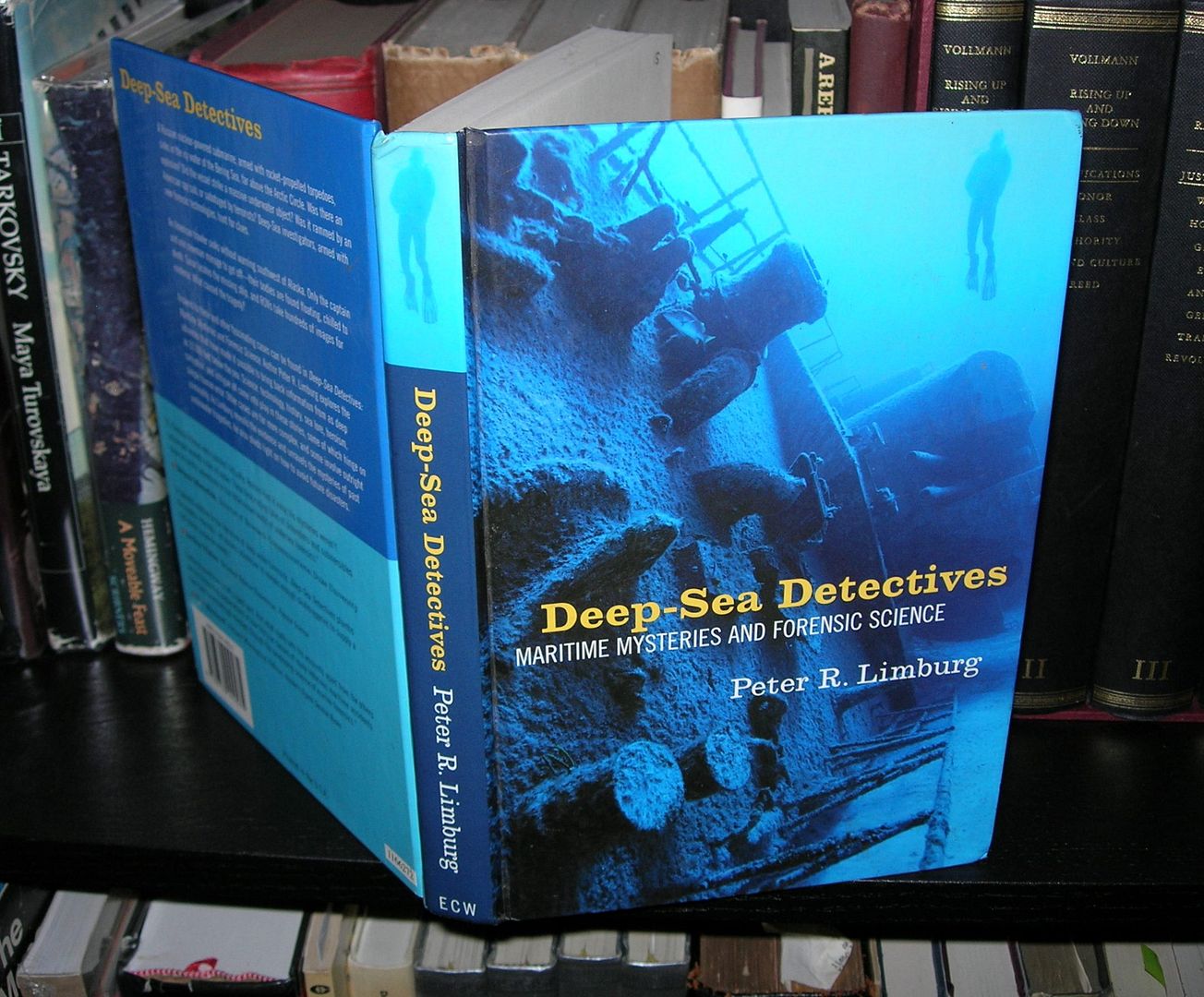 Image for DEEP-SEA DETECTIVES Maritime Mysteries and Forensic Science